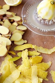 Tschüss Erkältung! Meine Wunderwaffe für die fiese Erkältungszeit: Ingwer-Zitronen-Sirup, einfach selbstgemacht