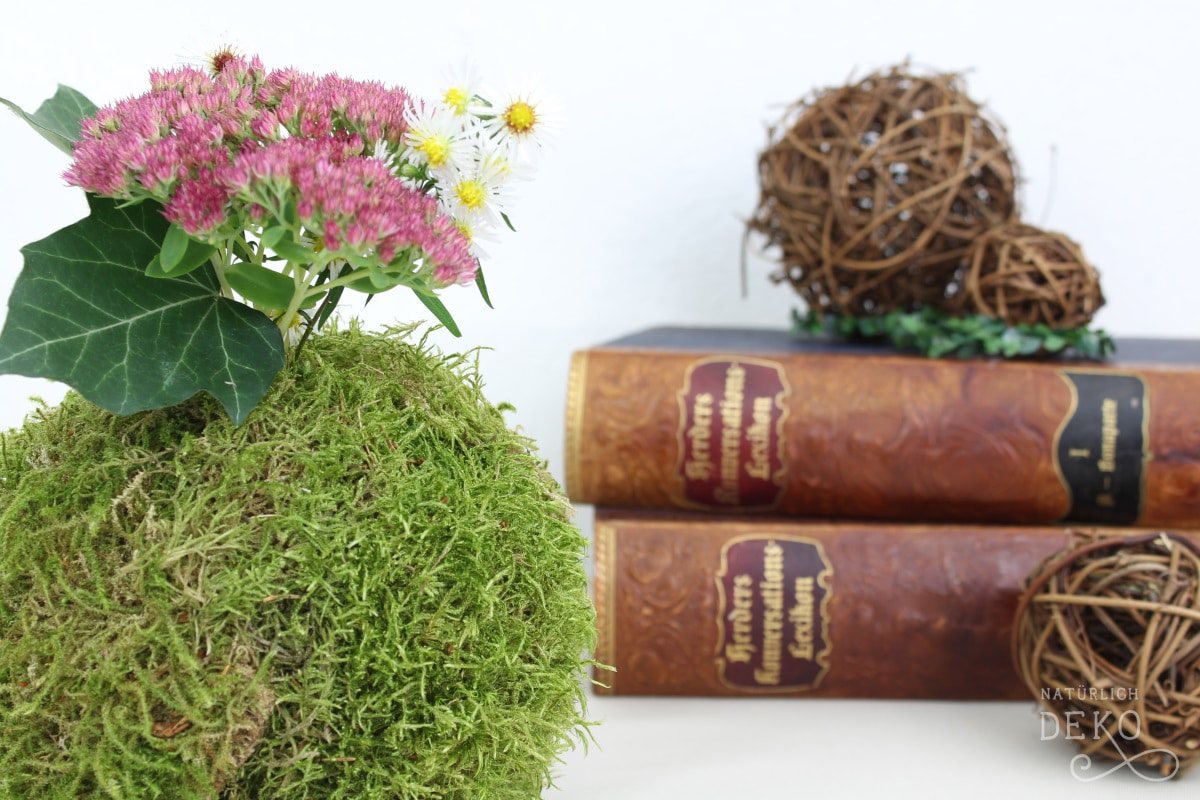 Herbstliche Mooskugel selber basteln