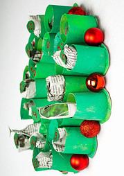 Upcycling Adventskalender aus Toilettenpapierrollen