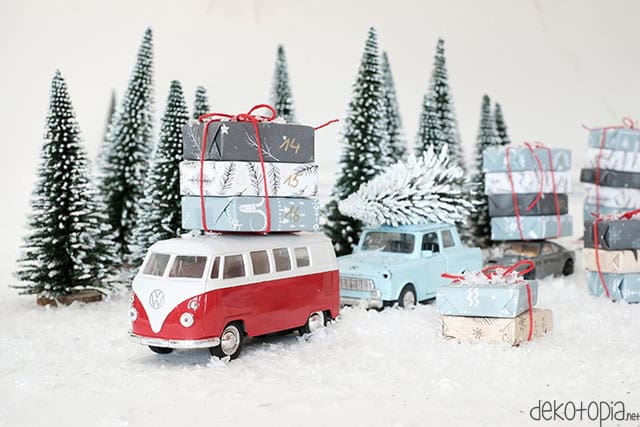 Adventskalender mit Spielzeugautos