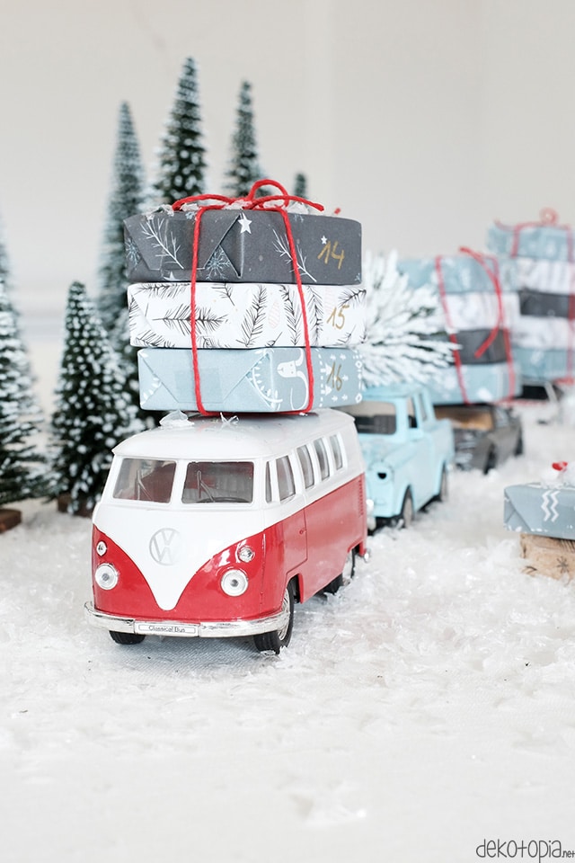 Adventskalender mit Spielzeugautos