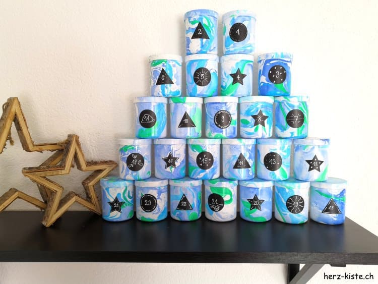 DIY Adventskalender aus marmorierten Dosen - HANDMADE Kultur