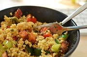 5 Minuten-Homeoffice-Salat mit lauwarmem Antipasti-Gemüse