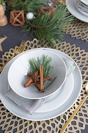 Tischdeko und Baumschmuck aus Zimtstangen