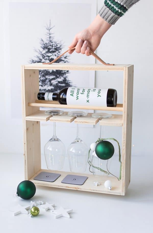 Geschenkideen für Männer: DIY Weinregal