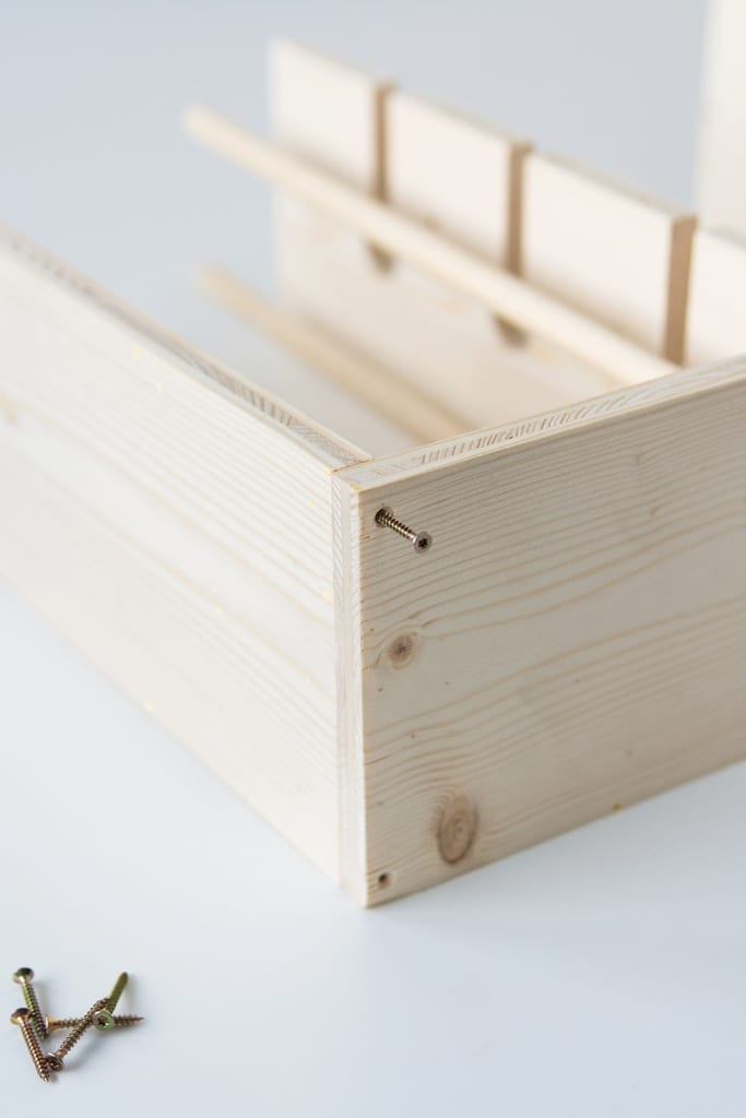 Geschenkideen für Männer: DIY Weinregal