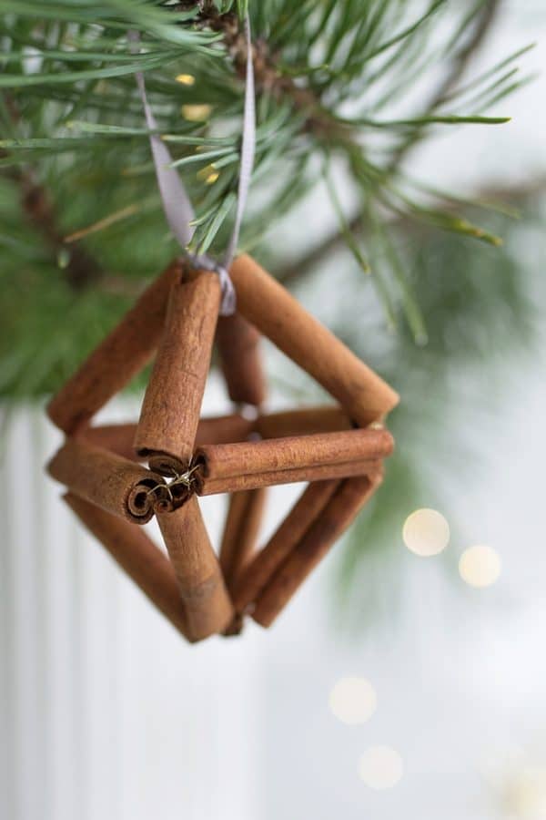 Tischdeko und Baumschmuck aus Zimtstangen