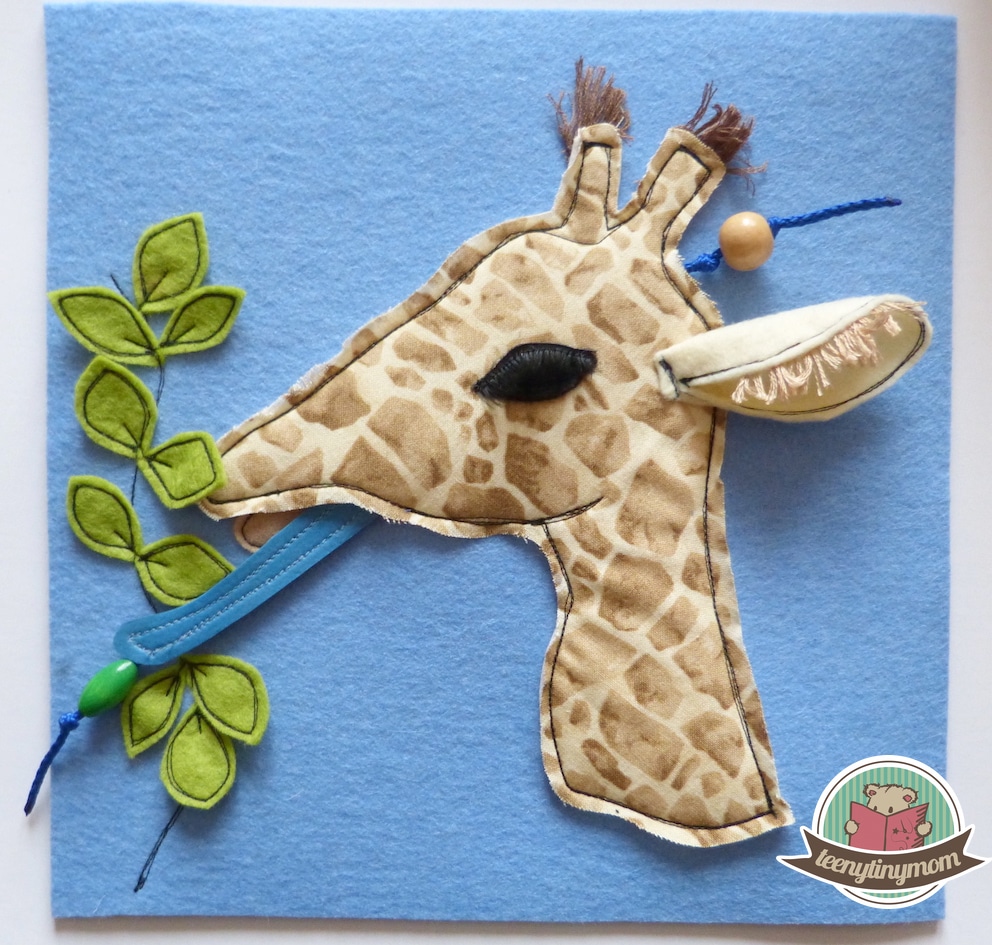 Blaue Zunge und flauschige Ohren – Giraffe im Fühlbuch