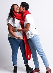 „We found love“ Schal von We Are Knitters