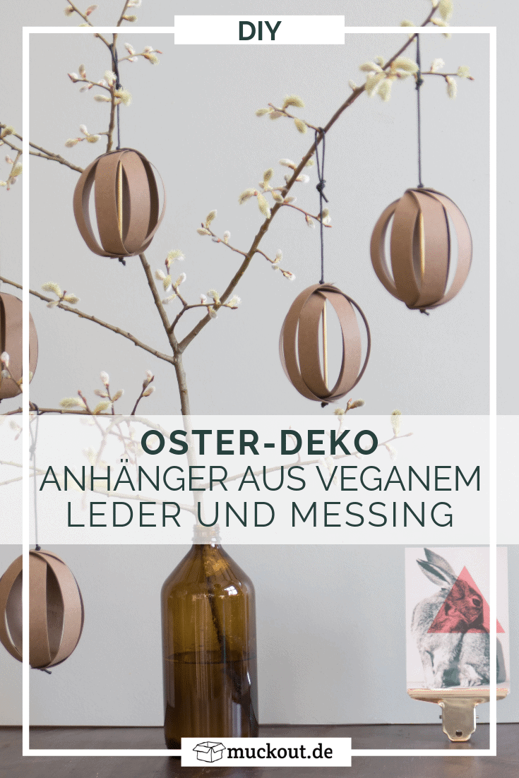 DIY-Deko zu Ostern: Anhänger aus Kunstleder-Papier und Messing