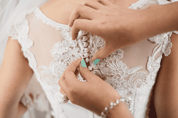 Machen Sie Ihr eigenes Vintage-Kleid mit diesen Tipps