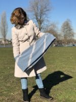 Frühlings-Loopschal mit Schrägstreifen stricken