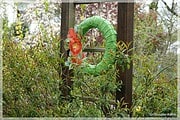 Dekoidee Garten Kranz für den Garten / Türkranz Upcycling mit Wachstuch