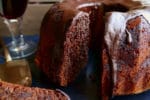 Rotweinkuchen von Oma Erna in der Kranz- oder Gugelhupfform