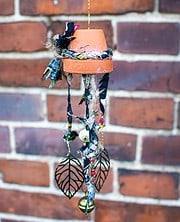 Windspiel für den Garten aus Schmuck