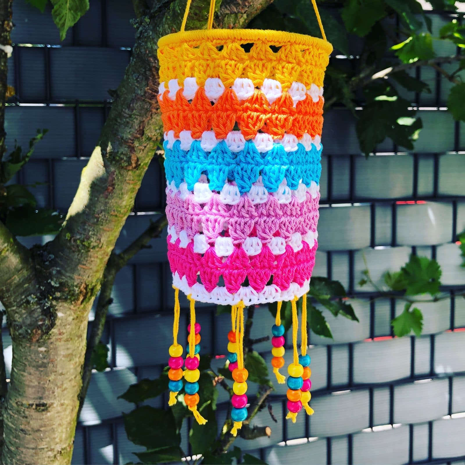 Bunte Laternen für Haus, Garten, Terrasse