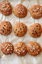 Schnelle Dinkel-Skyr-Brötchen ohne Hefe – auf dem Teller in 30 Minuten!