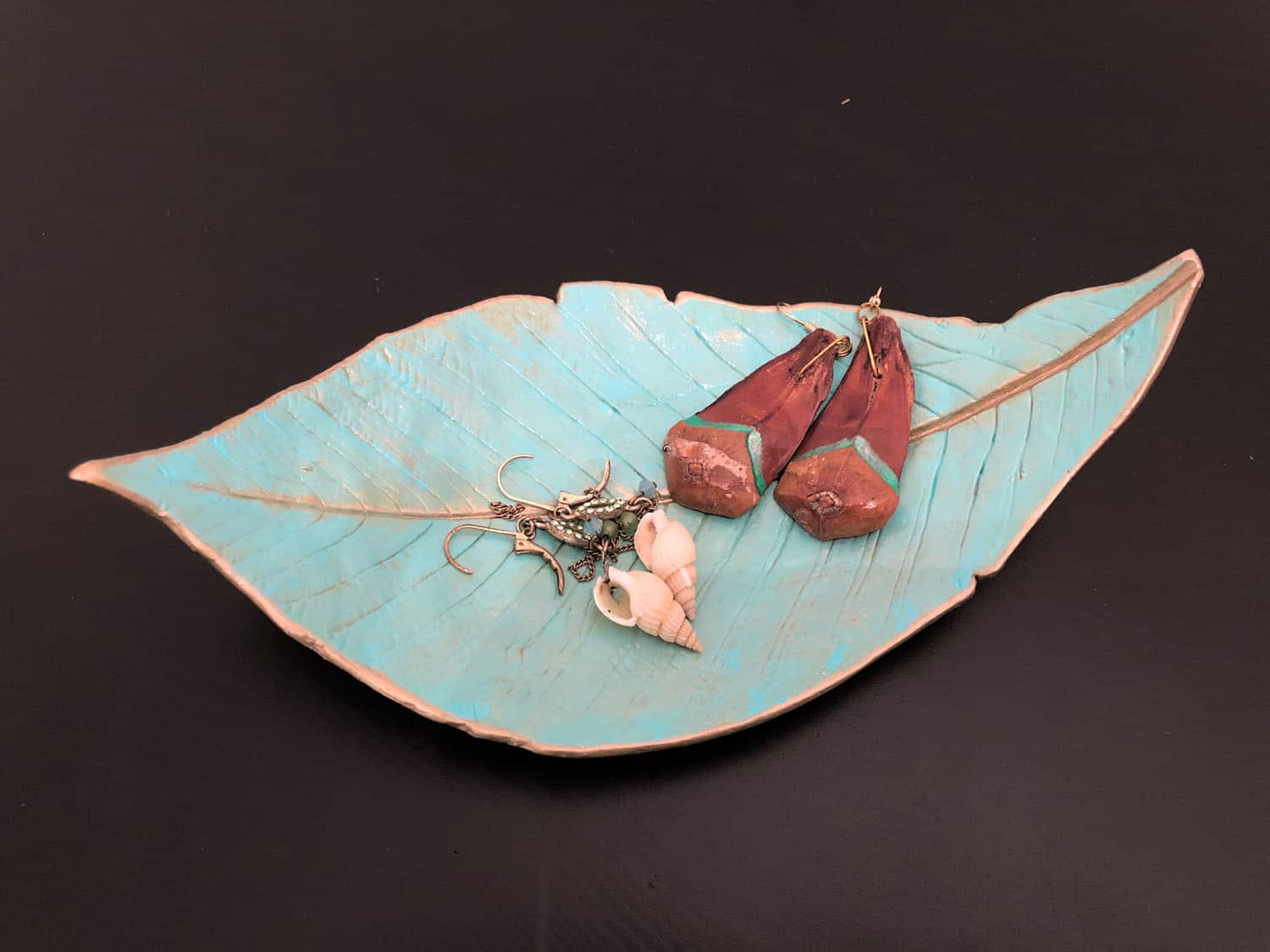 Herbstliche Deko: Schöne Schalen aus Fimo Air
