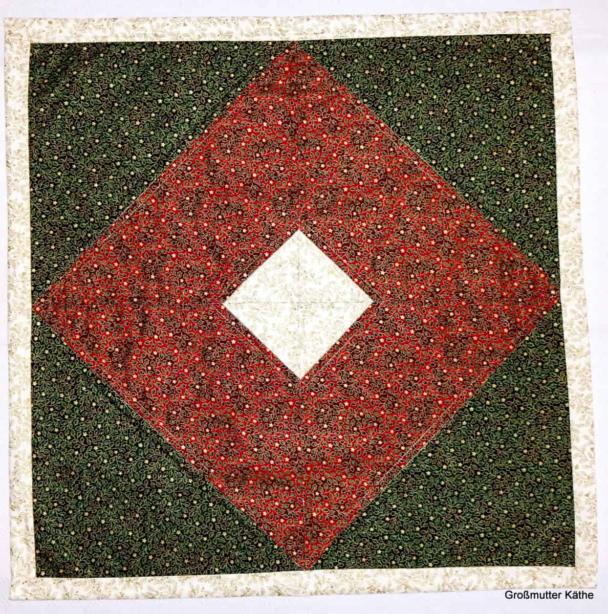 Weihnachten Patchwork Tischdecke Mitteldecke Aus Stoffresten Ca 65 weihnachten-patchwork-tischdecke-mitteldecke-aus-stoffresten-ca-65
