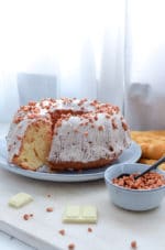Beschwipster Eierlikör-Rum-Kuchen mit weißer Schokolade