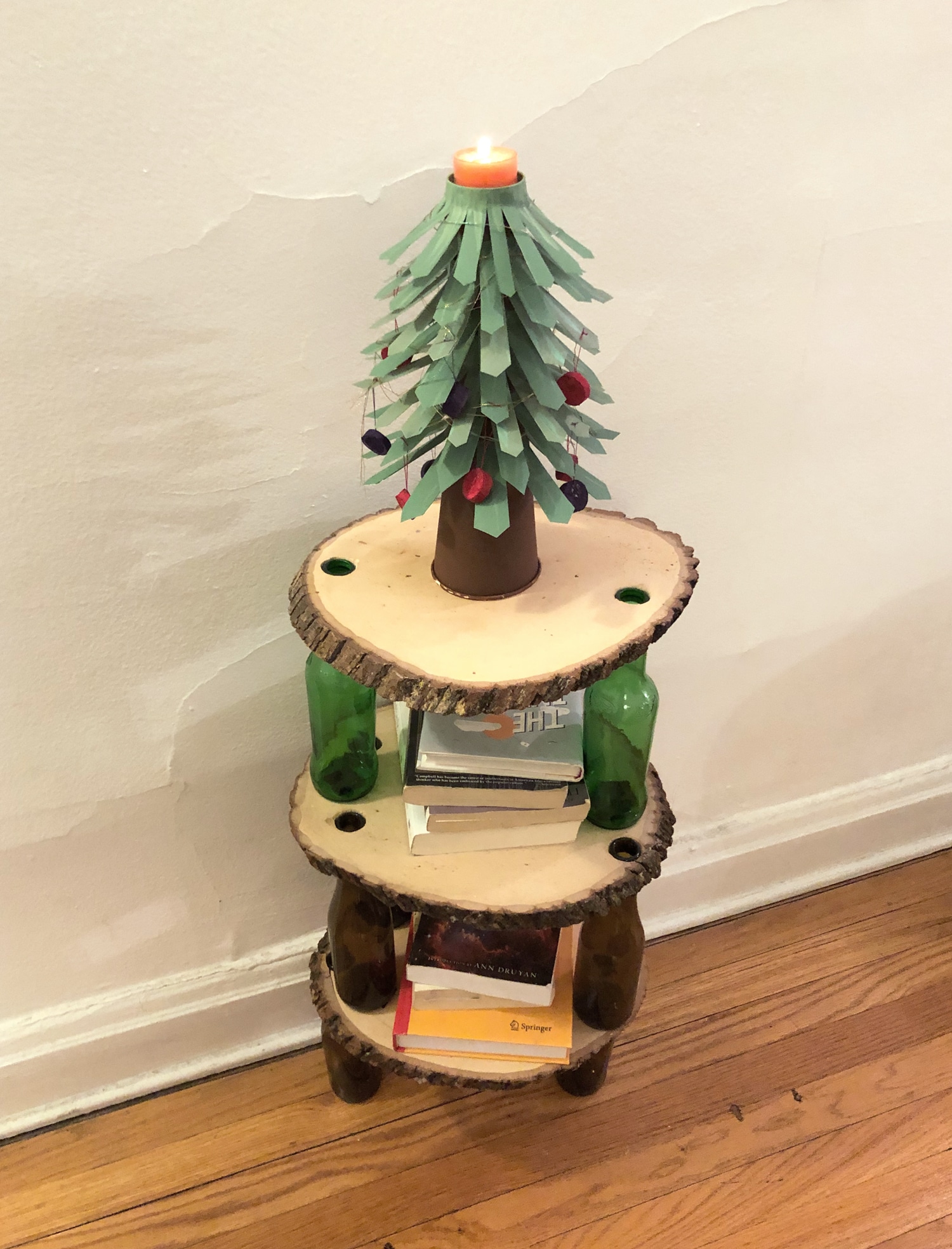 Weihnachtsbaum aus Pappbecher basteln