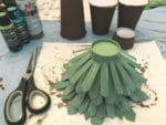 Weihnachtsbaum aus Pappbecher basteln