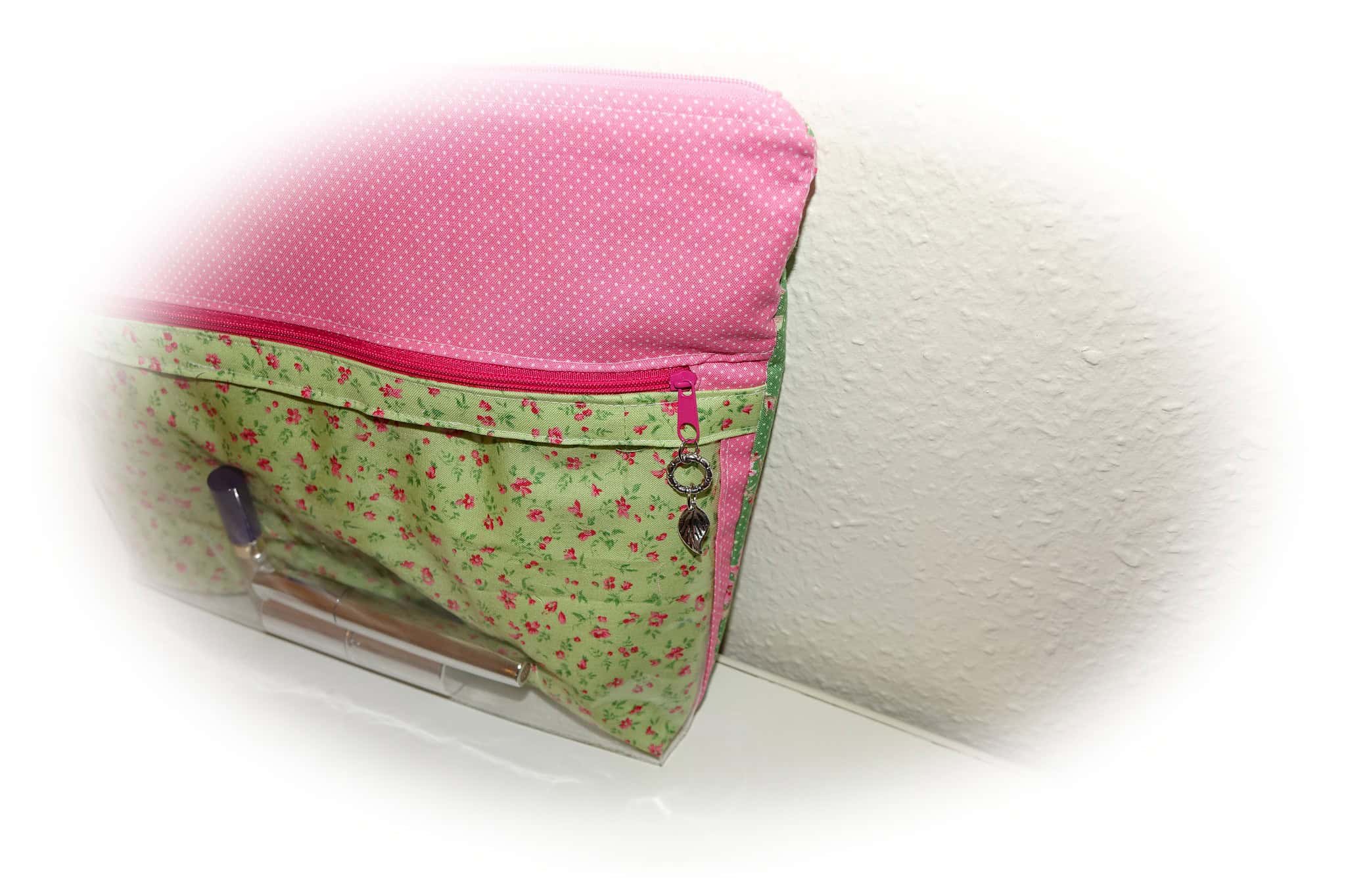 Kosmetiktasche mit transparenter Außentasche und 2 Reißverschlüssen nähen
