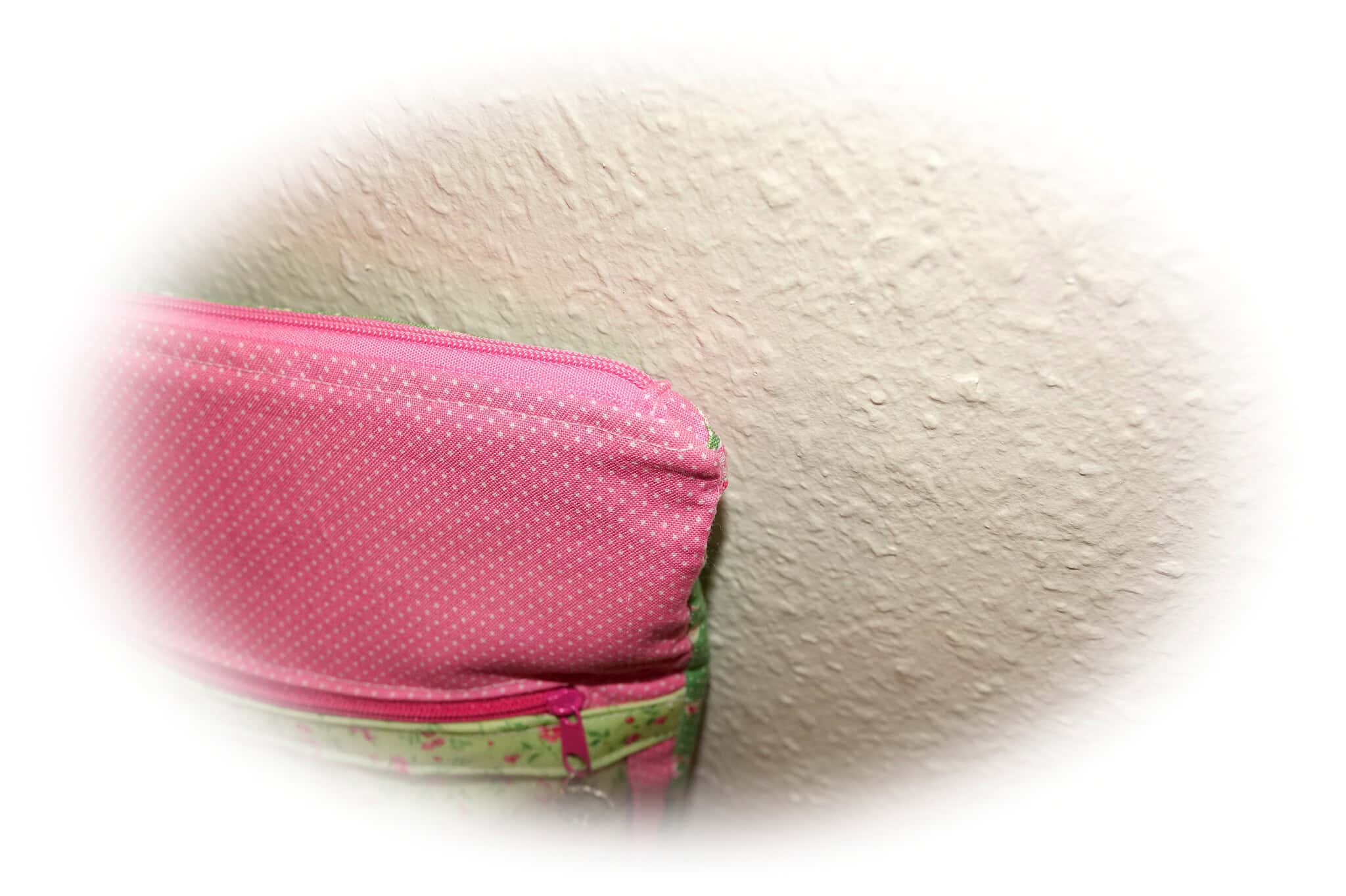 Kosmetiktasche mit transparenter Außentasche und 2 Reißverschlüssen nähen