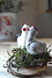 Tutorial für ein gefilztes Huhn für Ostern