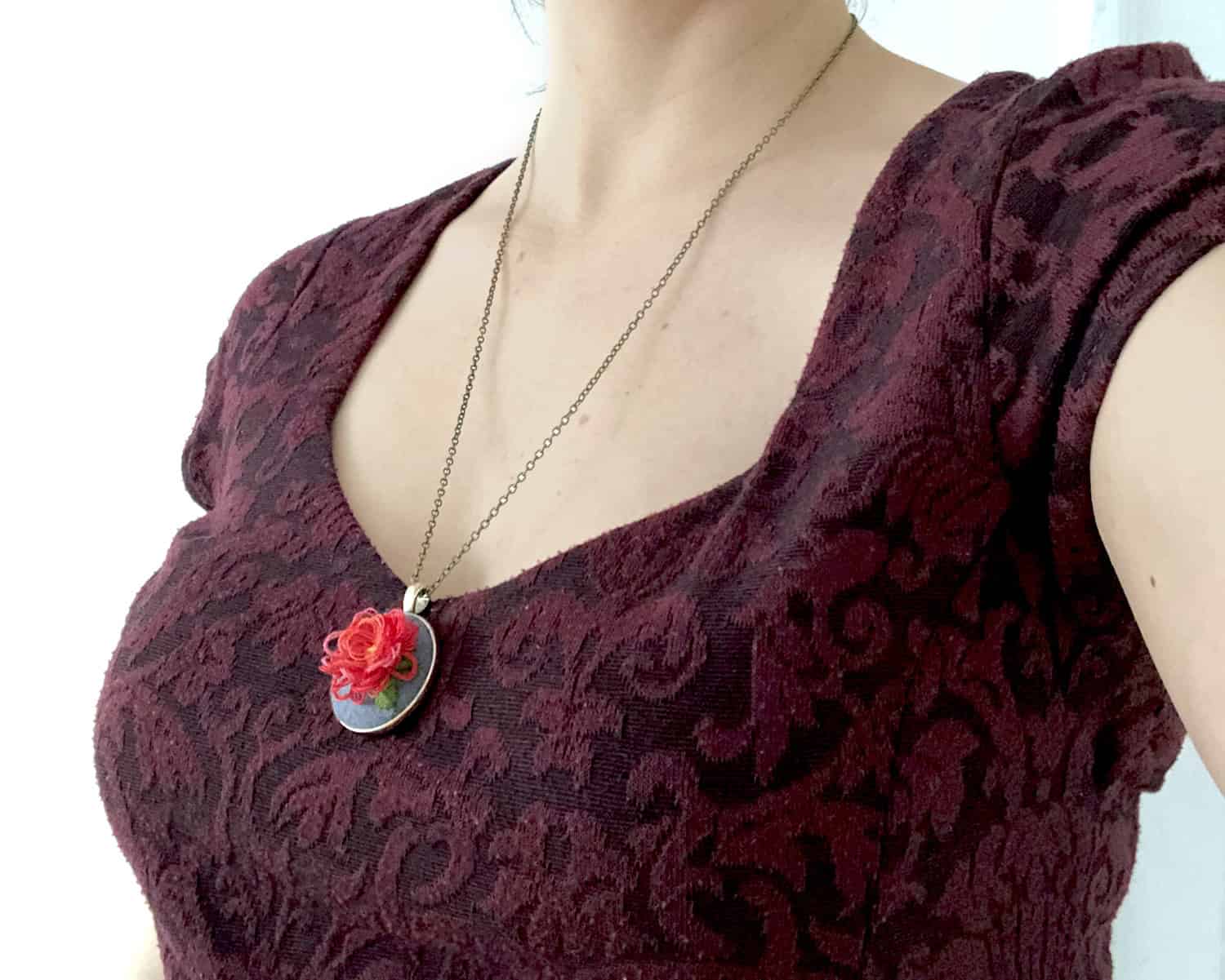 Schöne Anhänger sticken als Muttertagsgeschenk