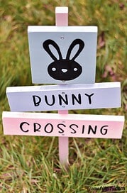 DIY Gartenschild “Bunny Crossing”