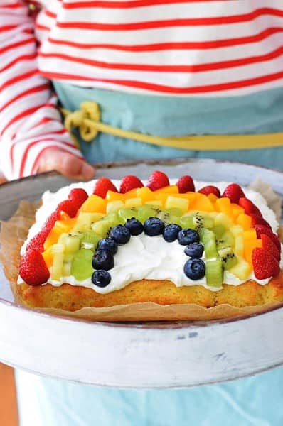 Der Alles-wird-gut Regenbogen-Kuchen