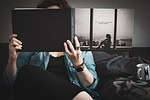 #STAYATHOME – PROJEKT SELBSTPORTRAITS
