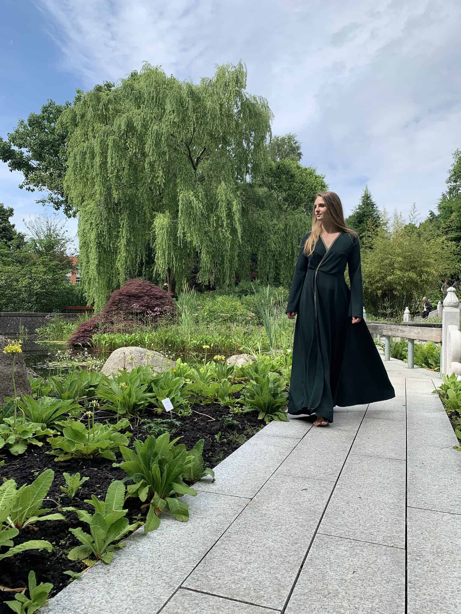 Ein Kleid aus Seide und Sternen – Kostenloses Schnittmuster