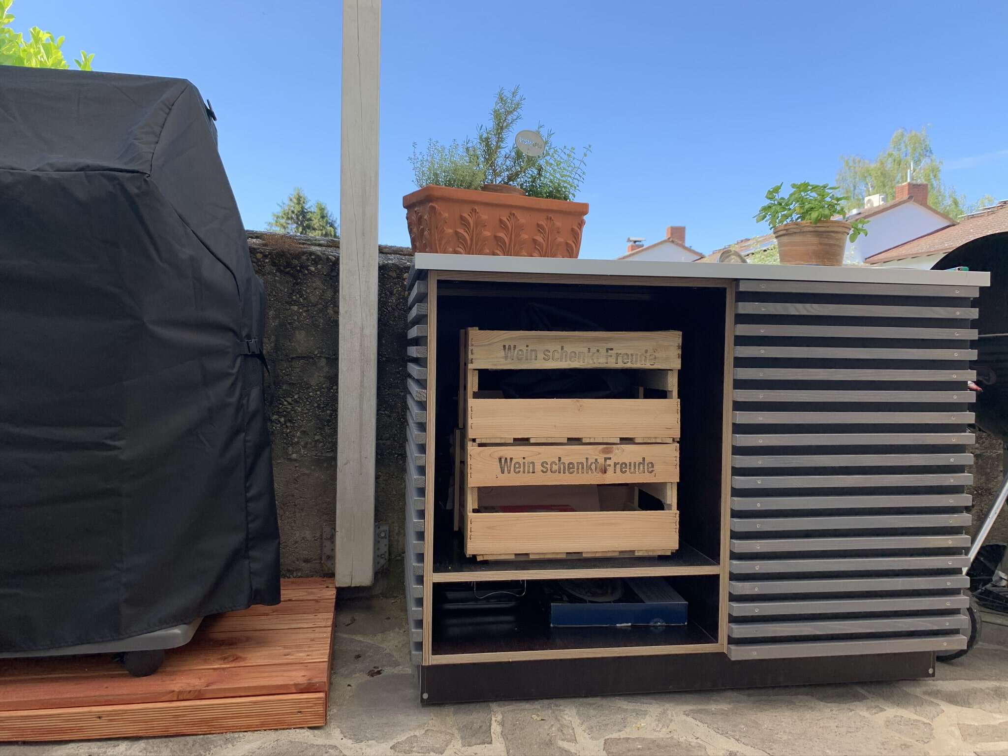 DRILL ’N’GRILL…WIR BAUEN UNSERE SOMMERKÜCHE