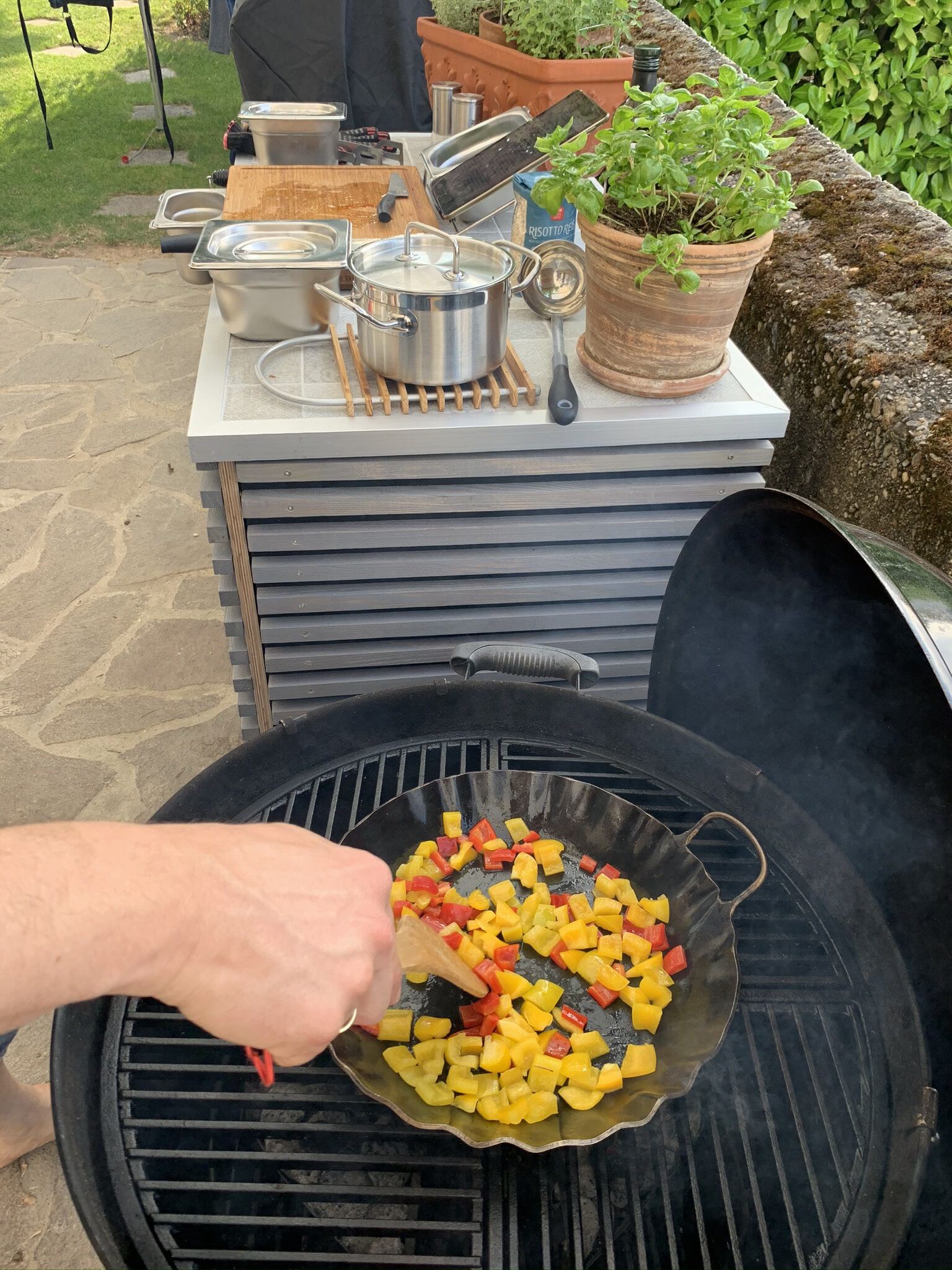 DRILL ’N’GRILL…WIR BAUEN UNSERE SOMMERKÜCHE