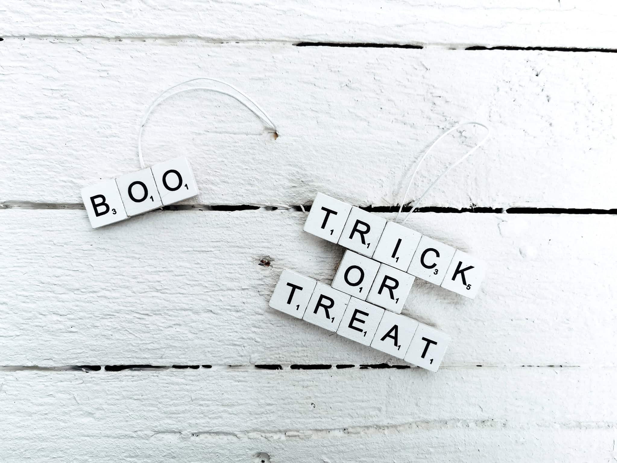 SCRABBLE ORNAMENTE ZU HALLOWEEN