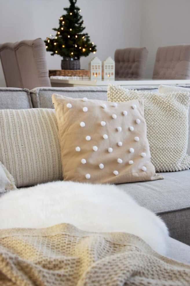 5-Minuten-DIY für ein winterliches Kissen im Skandi Look