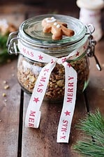 5 Minuten Weihnachts-Granola aus der Pfanne