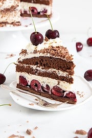 SCHWARZWÄLDER KIRSCHTORTE
