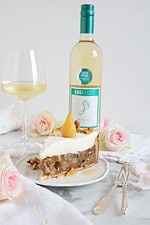 BIRNEN-WEIN-TORTE MIT WALNÜSSEN & MOSCATO