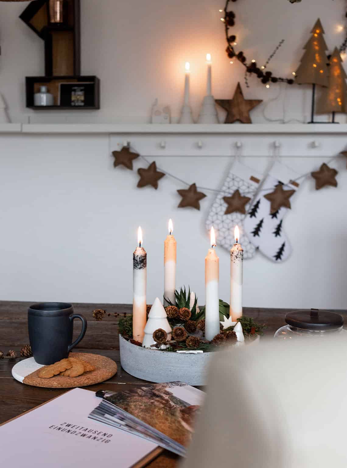 Anleitung Dip-Dye Kerzen färben – schönen Lichterglanz zu Weihnachten verschenken