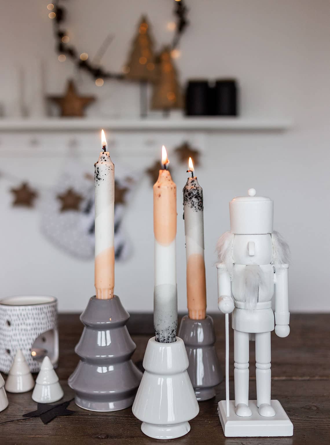 Anleitung Dip-Dye Kerzen färben – schönen Lichterglanz zu Weihnachten verschenken
