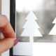 Schlichte Weihnachtsdeko: DIY-Windlicht mit Tannenbäumen inkl. Vorlage zum Ausdrucken