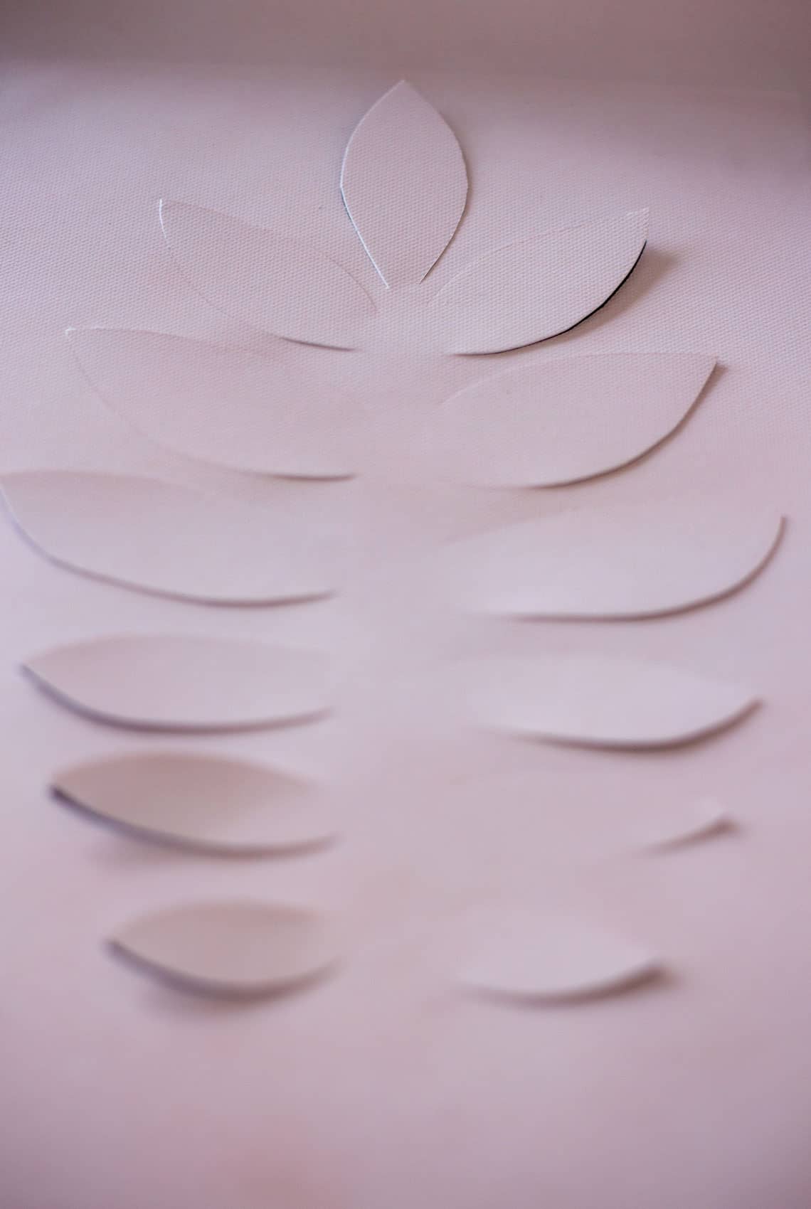 Freebie Papercut-Vorlage: hübsches Frühlingsbild zum Selber basteln.