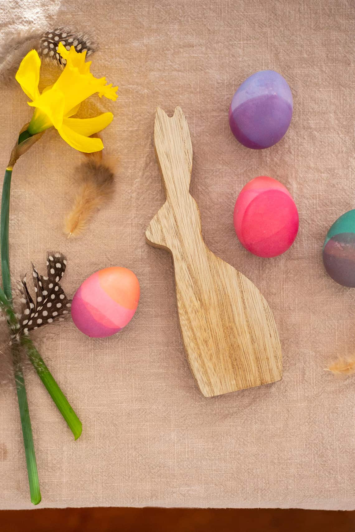 DIY-Anleitung für bunte Dip-Dye-Ostereier
