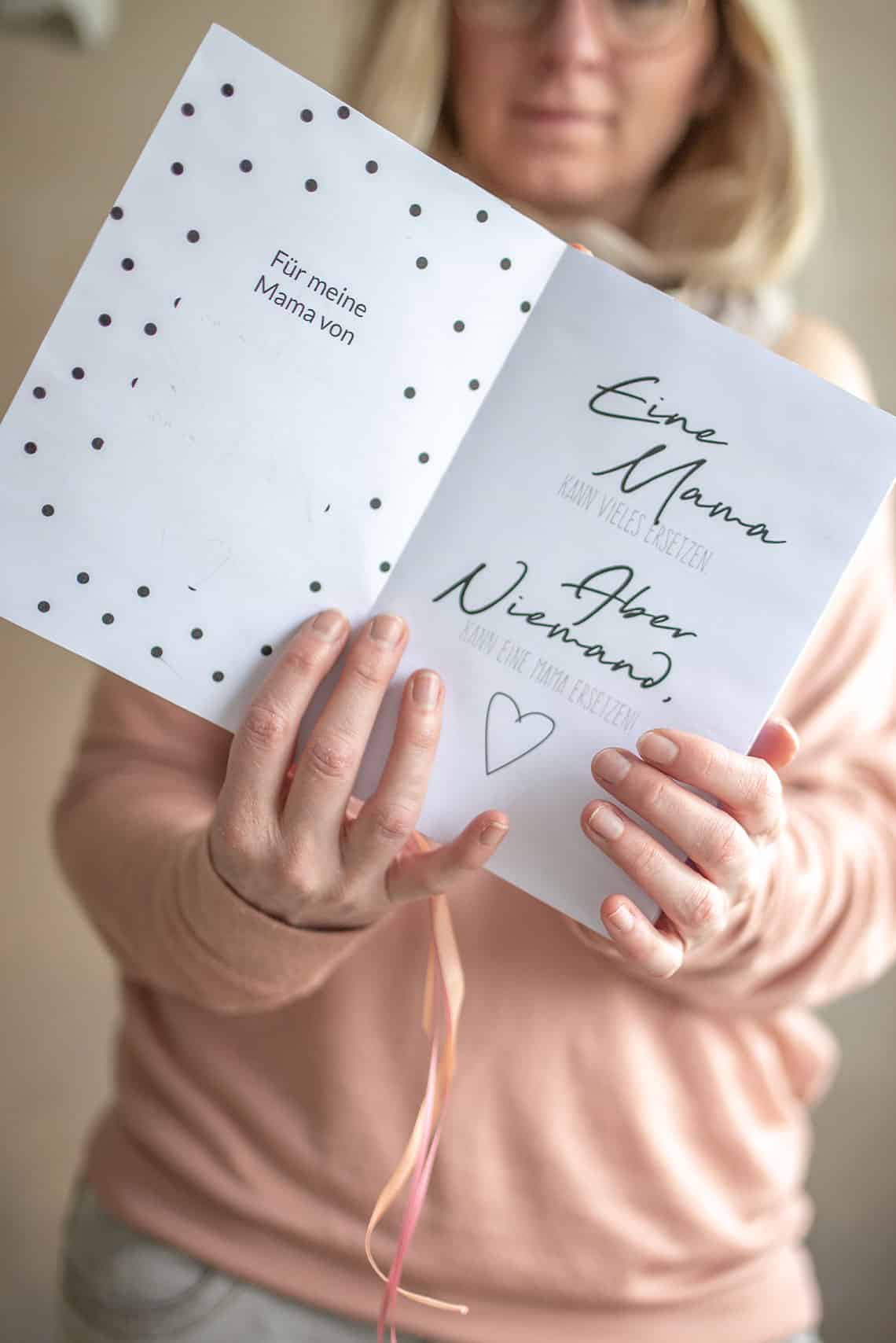DIY Mama-Buch – personalisiertes Last-Minute Muttertagsgeschenk