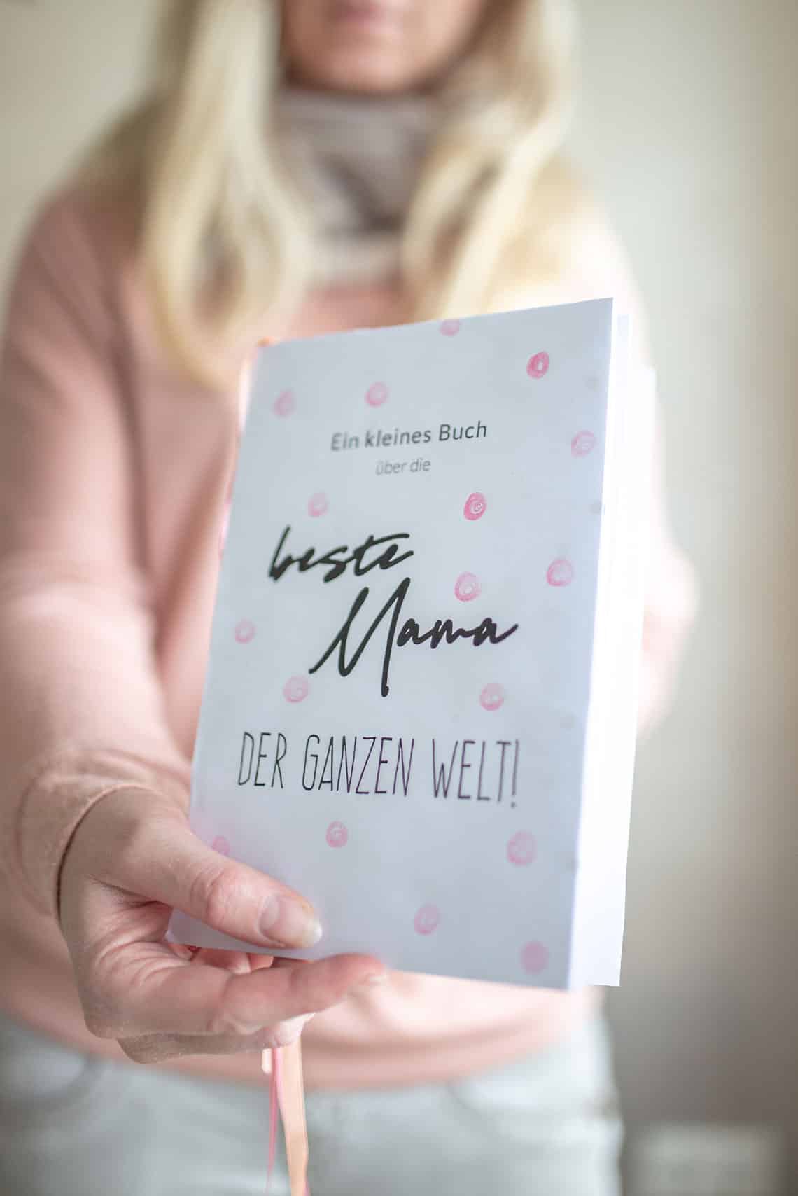 DIY Mama-Buch – personalisiertes Last-Minute Muttertagsgeschenk