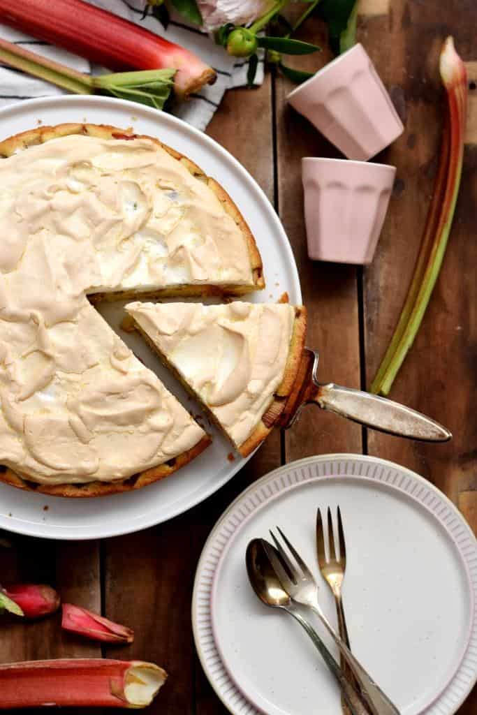 ♥️ Einfacher Rhabarberkuchen mit Baiser ♥️