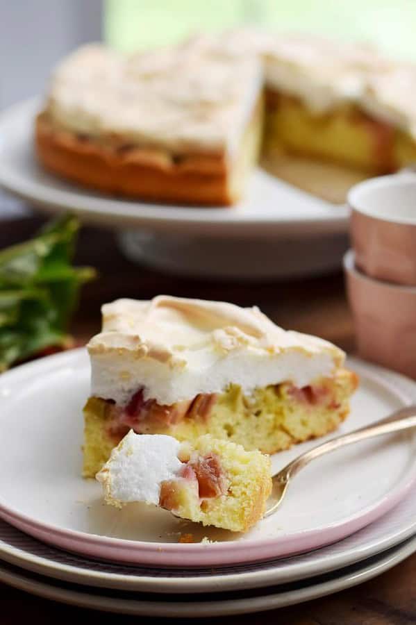 ♥️ Einfacher Rhabarberkuchen mit Baiser ♥️